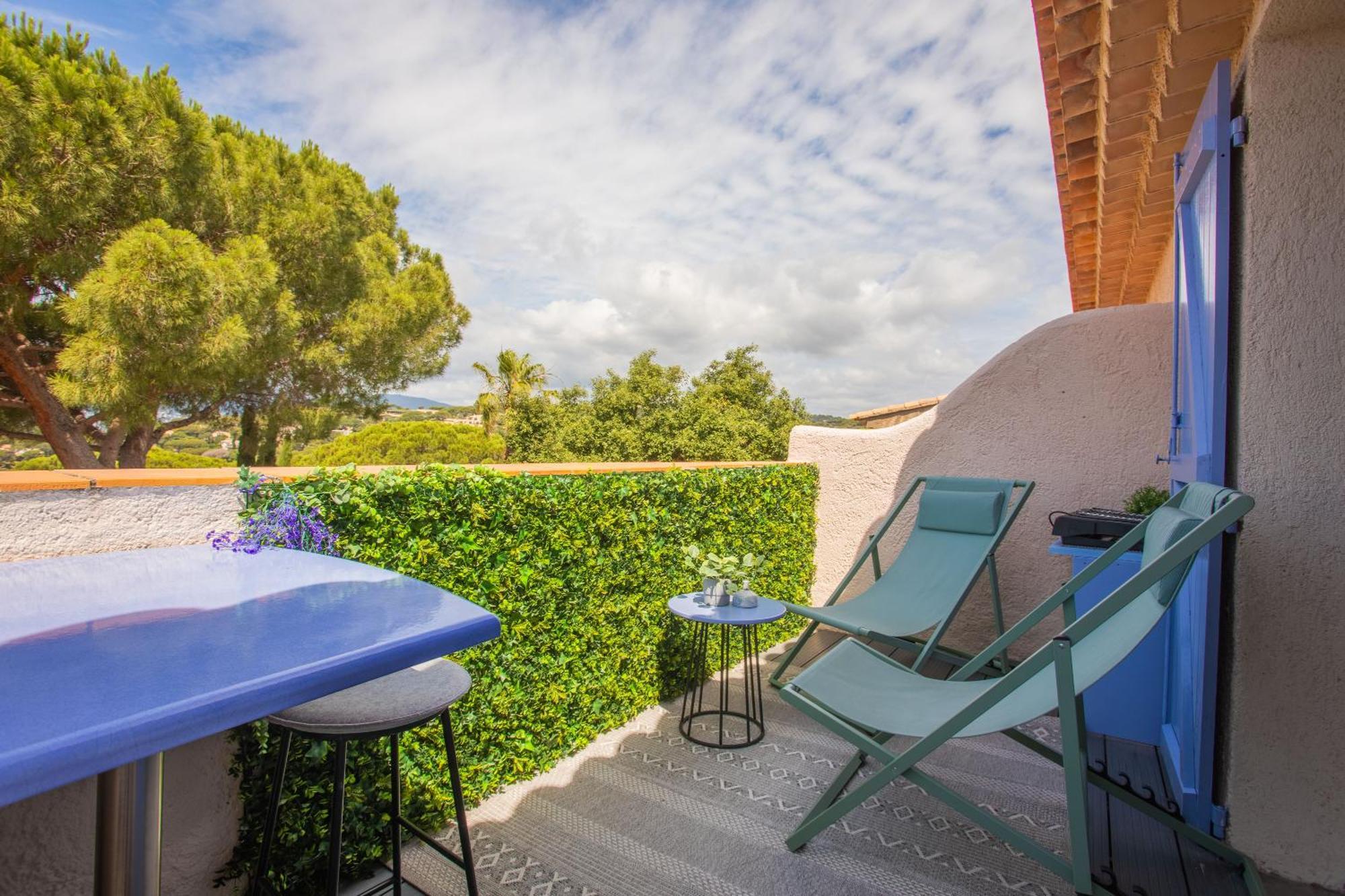 Un Petit Paradis A Gigaro Apartment *