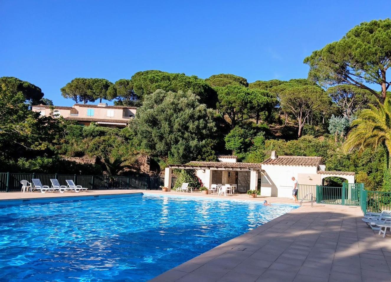 Un Petit Paradis A Gigaro *