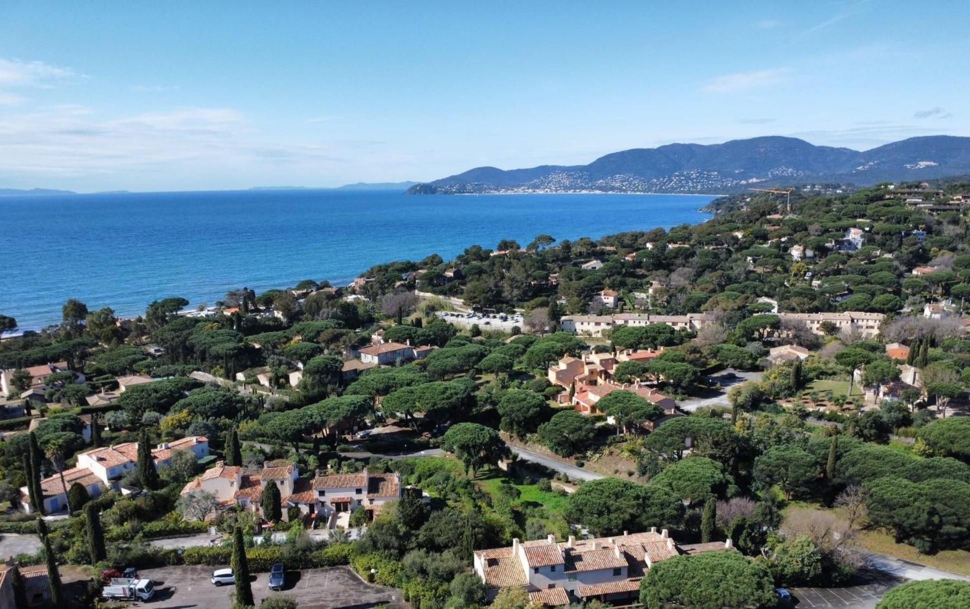 Un Petit Paradis A Gigaro Apartment